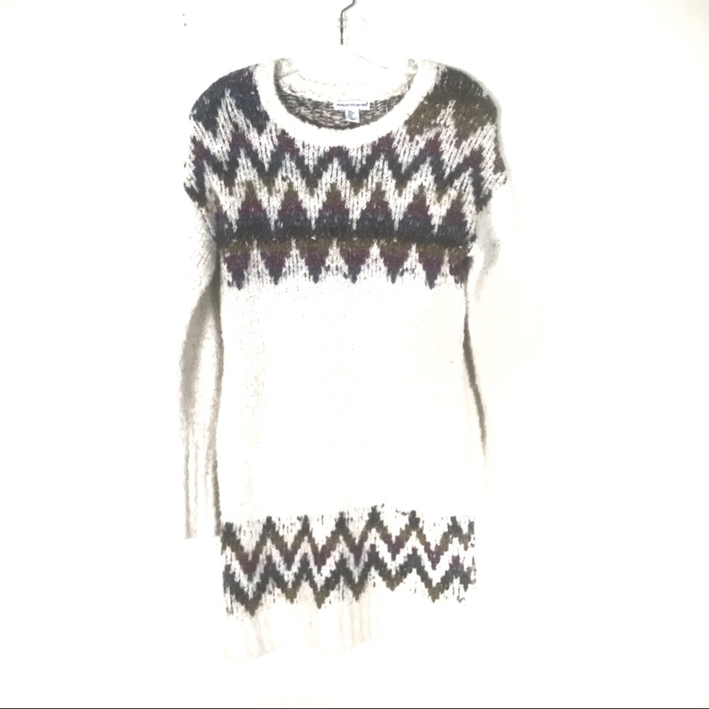 Wearing your ❤️ on your sleeve -Wool thick sweater
